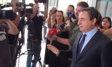 I'm going to the prime minister, Kurt again speaks to reporters about forming institutions.