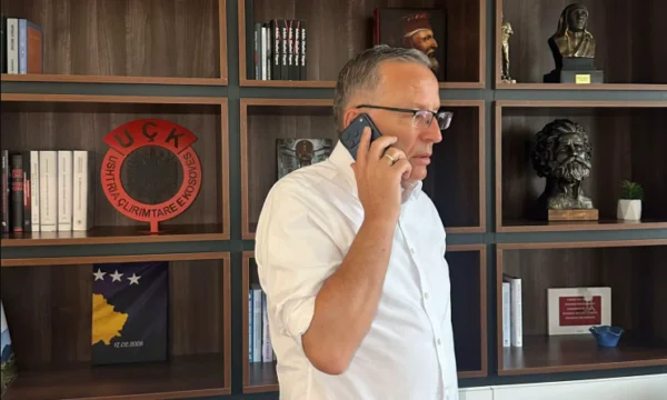 Hamza al telefono con Thaci dopo la data dell'accusa: la conversazione si è conclusa nella speranza che presto ci incontreremo in Kosovo
