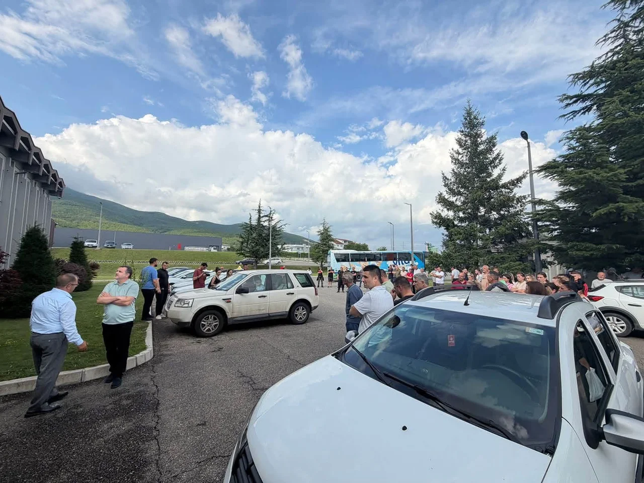 Kajtazi  Pushteti kriminal i Kurtit i vërsulet qumështores  Vita   reketashi Muja dërgoi 25 inspektorë