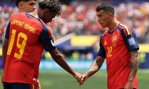Spanja kalon me lehtësi në 1/8 e finales, e mposht pastër Austrin