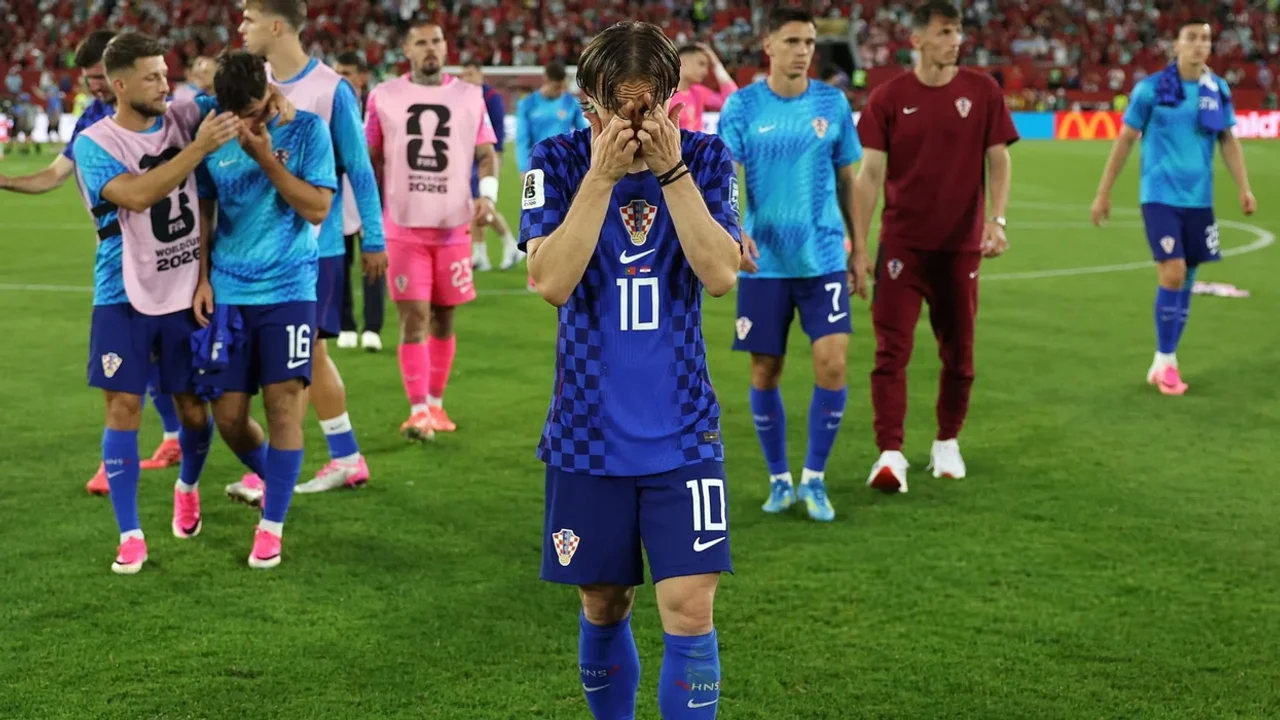 Fund i një epoke  Modric përlotet në lamtumirën e tij nga Botërori me Kroacinë