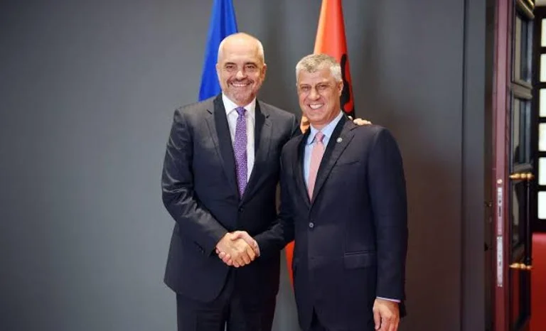 Andrew Thaci souhaite son anniversaire à Eddie Rama : beaucoup plus de bonnes années