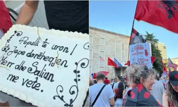 Giorno 35 ° giorno di protesta, i partecipanti sono uniti da diaspora, torta di compleanno Rama: Prendere Sali con voi