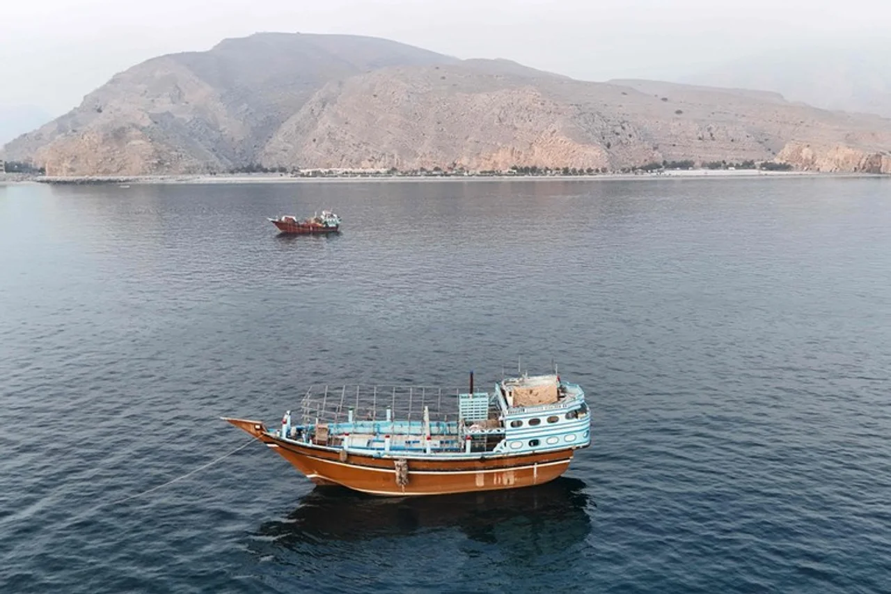 Katari dhe Irani rifillojnë tregtinë detare