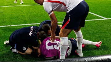 Er spielte keine Minute, aber er schloss die Nacht im Krankenhaus: Jordan Henderson erlitt ungewöhnliche Verletzungen während des Torfestivals