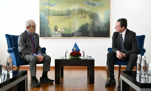 Serwer après la visite au Kosovo: Kurti peut préférer mener le pays à la quatrième élection