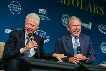 Bill Clinton desea a George W. Bush para el 80 aniversario: Nuestra amistad es uno de los mejores regalos de mi vida