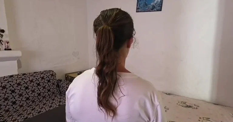 Hable con los padres de una de las chicas que golpearon a 17 años en Fier: Necesita tratamiento