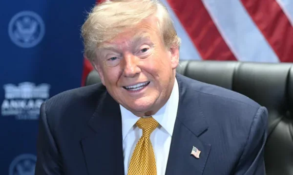 Trump “shpall” rikthimin në luftë: Marrëveshja me Iranin mori fund, humbje kohe të merresh me ta me diplomaci
