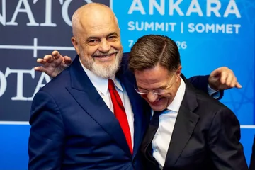 Rama publishes photos with Rutten: Heart of arms when you tell NATO Secretary I'll see you at next summit in Albania