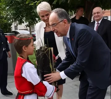 Begaj nach dem Besuch im Tal: Ich ermutigte die Führer, sich für das nationale Interesse zu vereinen, garantierte Albaniens Unterstützung