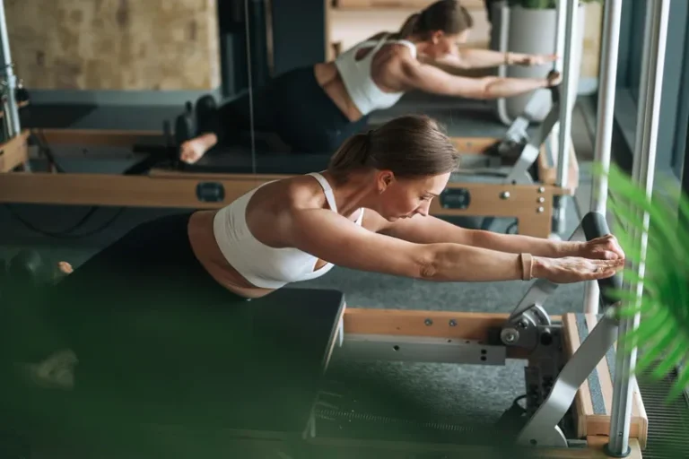 Pilates può sostituire l'allenamento di peso dopo i 40 anni?