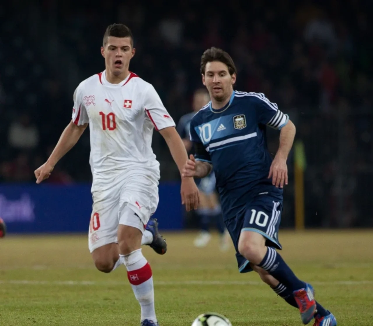 Xhaka  Të luash ndaj Messit është privilegj