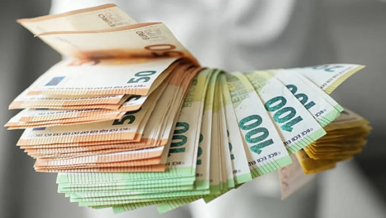 Dyshohet për para të falsifikuara  banka dorëzon qindra euro në policinë e Prizrenit