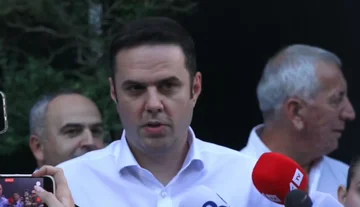 Lumir Abdixhiku i thotë po takimit me Kurtin