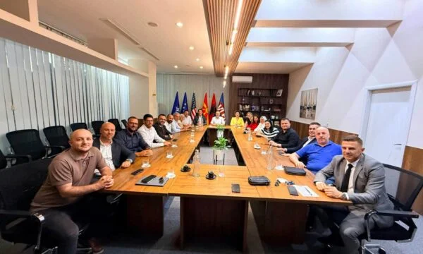 V LEN meets after their officials were detained in Qafe Thani, charges against Albania's Embassy in Skopje and DUI