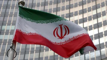 Tensione të reja në Iran, raportohen shpërthime pranë portit strategjik në Gjirin e Omanit