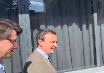 Kurt arriva all'Assemblea per incontrare Hamza: In attesa del Meeting per essere Upbuilding