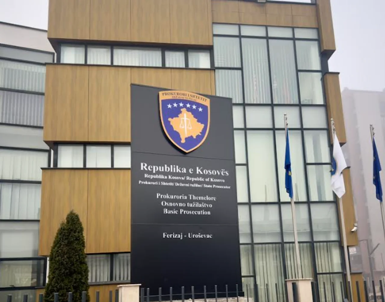 Arrestohet i dyshuri që sulmoi me thikë dy persona në Ferizaj  Prokuroria jep detaje