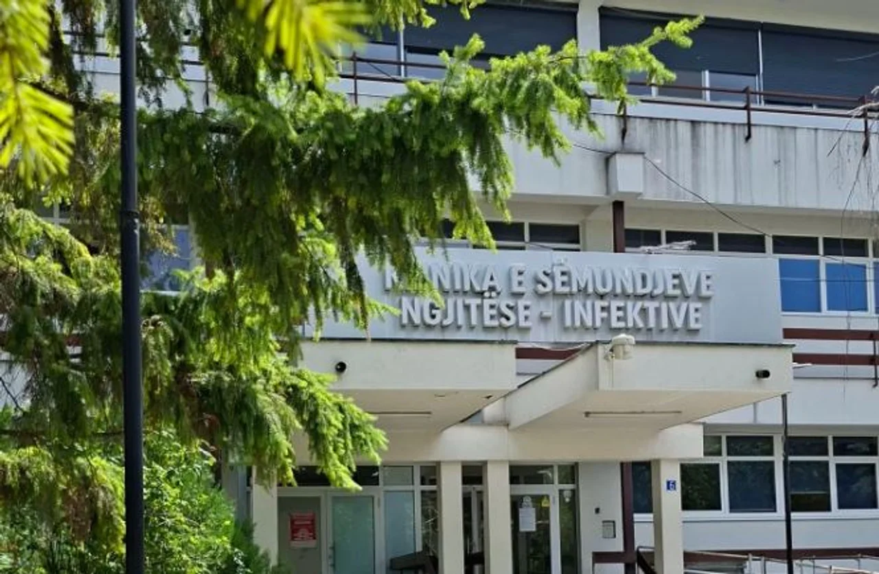 Helmimi në  Sach Pizza   QKUK  Rreth 70 pacientë kërkuan ndihmë mjekësore