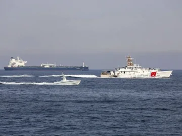 Dos tanques reportan ataques de misiles en la costa de Omán