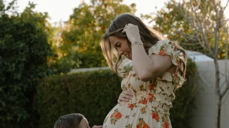 La mort tragique de son fils, Emily Kisser, fait de son cinquième anniversaire son dévouement touchant