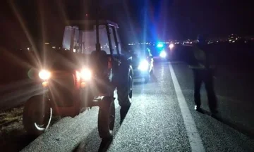 Appello di polizia per una maggiore cautela nel traffico in cui le macchine agricole si muove