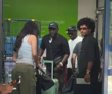 Adeyemi llega a Barcelona con Loredan