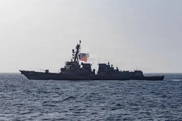 Les États-Unis retournent deux navires marchands après avoir rétabli le blocus naval en Iran