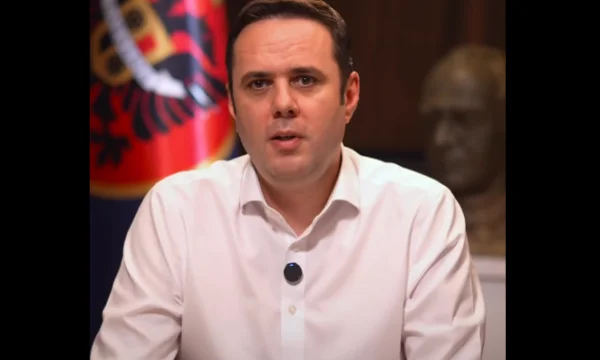 Obadiah minaccia la separazione? - LDK leader parla delle conseguenze di ulteriori sviluppi dopo la consegna della firma.