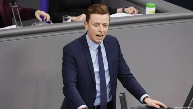 Deputeti i Budenstagut: Serbia duhet ta shkarkojë menjëherë ministren Paunoviq