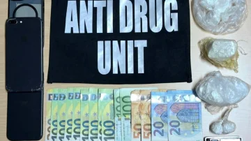 Due persone arrestate a Pristina, sequestrate circa 150 grammi di cocaina