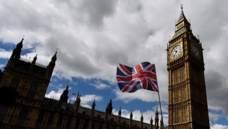 Le ministère britannique des Affaires étrangères condamne les déclarations de Paunovic pour “nettoyage ethnique”: Inacceptable, promotion de la pression