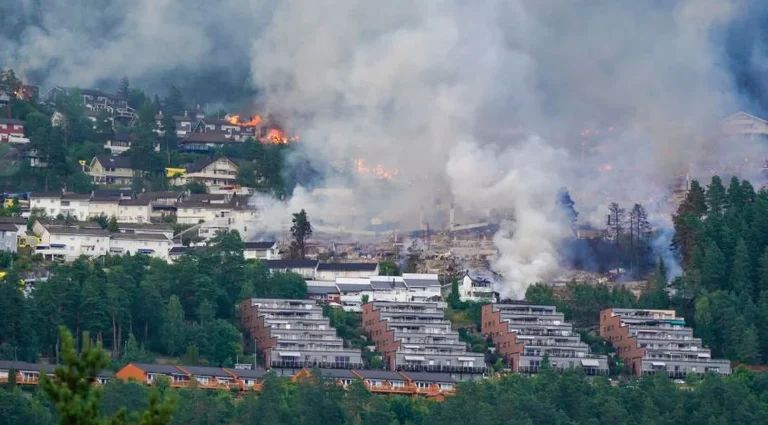 Des tirs massifs en Norvège ont détruit plus de 100 maisons, évacué des centaines de citoyens