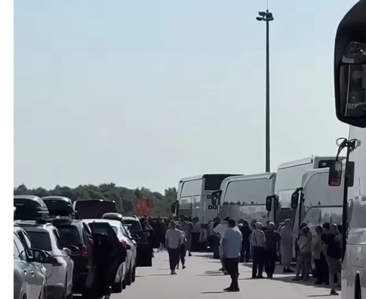 Bllokimi i mërgimtarëve në kufirin Kroaci Serbi  këshilltarja shqiptare në qeverinë kroate jep detaje
