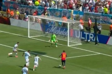Kein Ziel, das erste Finale zwischen Spanien und Argentinien schließt