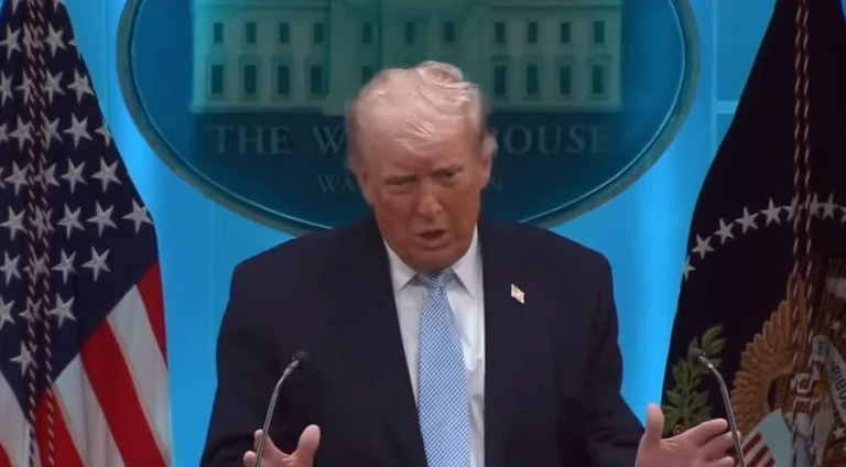 Trump i vendos afat të ri Iranit: Deri nesër në orën 08:00 për marrëveshje, më pas “nuk do të ketë ura dhe stacione”
