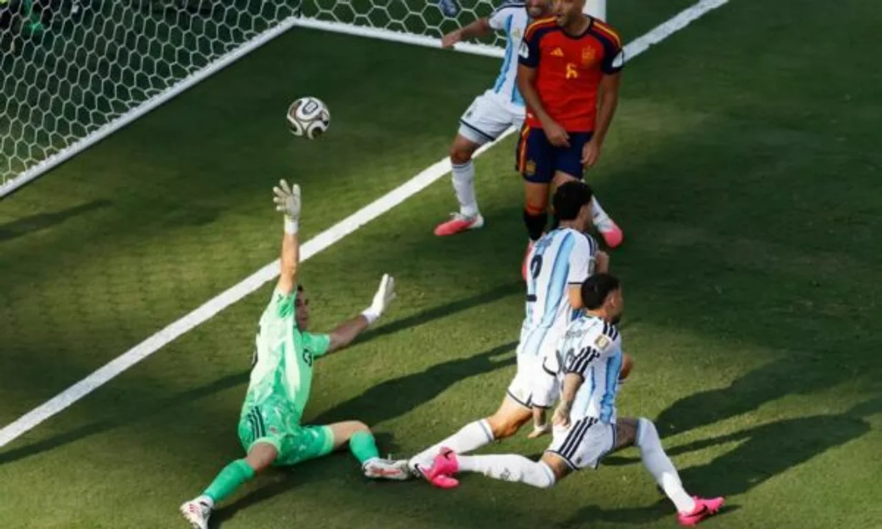FIFA i përzgjedh 12 golat më të bukur të Botërorit  cili ishte më spektakolari 