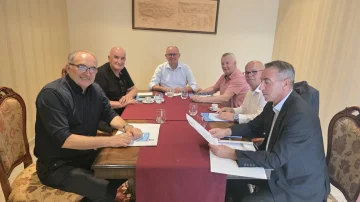 AKK: Qytetarët nuk kompensohen me fotografi, kërkojmë dëmshpërblim të menjëhershëm dhe Fond Emergjent për Komunat