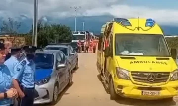 Tensioni riportate in Spherka, Protesters e Polizia di Pec sulla scena