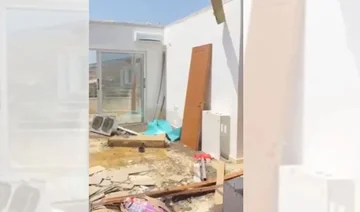 La tempesta su Saranda “flies” tetto in un appartamento di 12 piani, 4 famiglie rimangono senza casa