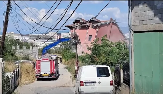 The collapse of the troubled house on A Street, for which Rama progress came out with clarification yesterday
