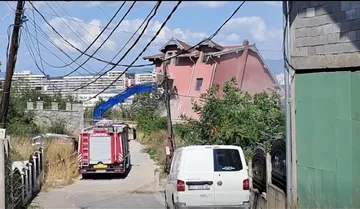 The collapse of the troubled house on A Street, for which Rama progress came out with clarification yesterday