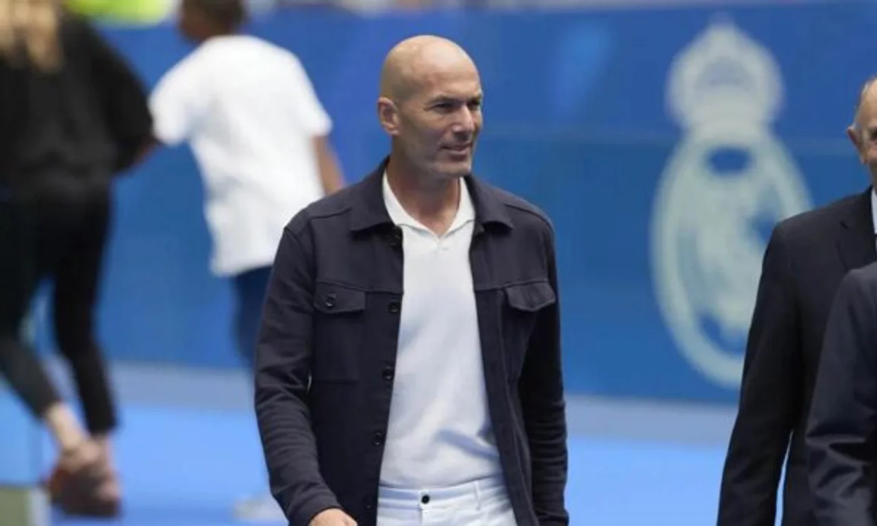 Zbulohet data kur do të zyrtarizohet Zidane si trajner i ri i Francës