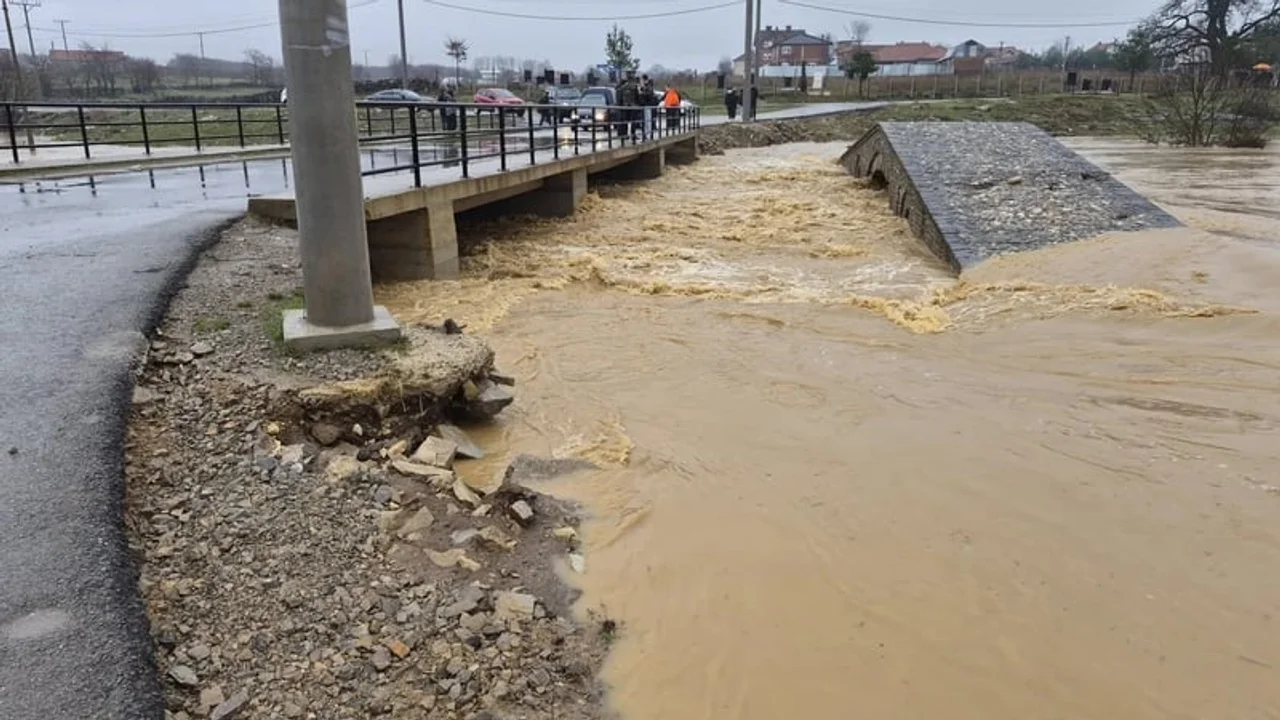 IHMK publikon analizën për motin e 20 22 korrikut  jep sqarime për paralajmërimet meteorologjike