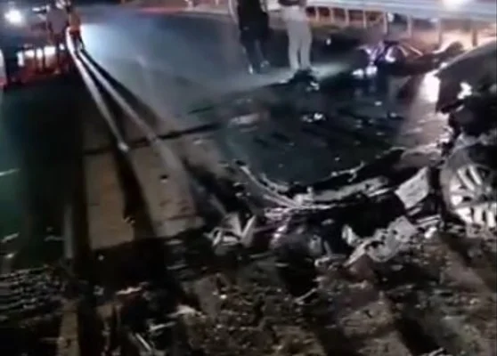 Two cars from Kosovo crash on Skopje-Blace road, six people hurt