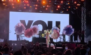 Rita Ora si eccita a Vienna: vengo da un paese di guerra, non è facile fare sogni.