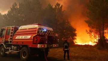 Incendie hors de contrôle : Près de 200 000 personnes en France, 6 000 en Espagne, sont contraintes de fuir certaines régions
