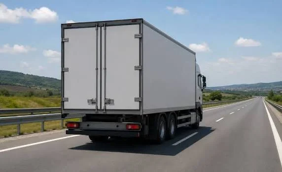 Të dielën s’ka kufizim të qarkullimit të automjeteve me mbi 20 tonë
