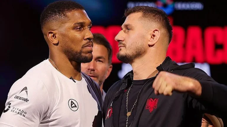 Ecco mechi Joshua v Prenga.